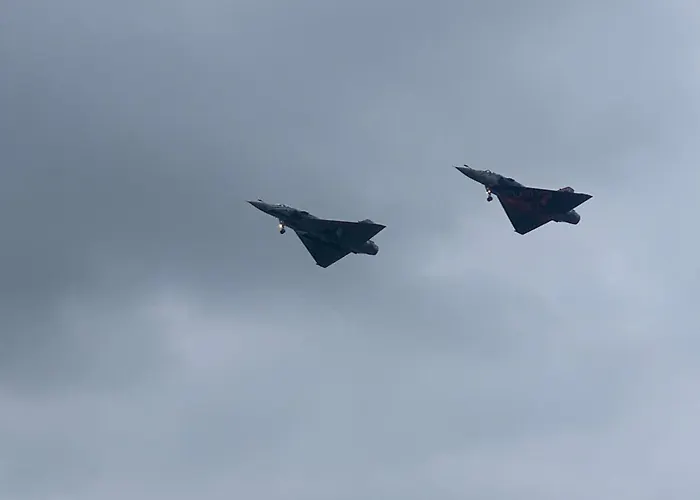 住宿加早餐酒店 Avec Terrasse L'Isle-Jourdain (Vienne)